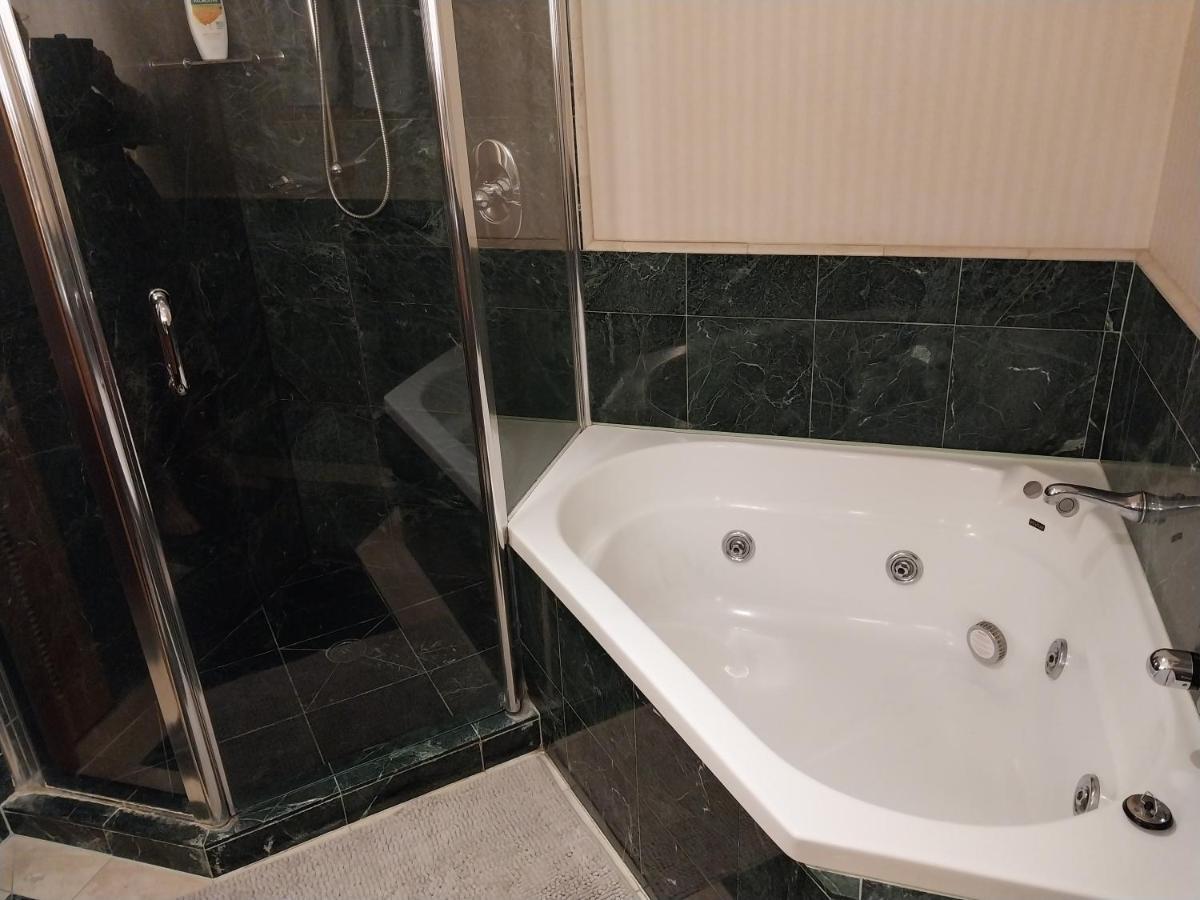 Luxury Privately Owned Ocean View Studio Apartments At O4Ks Gold Tower Gold Coast Ngoại thất bức ảnh