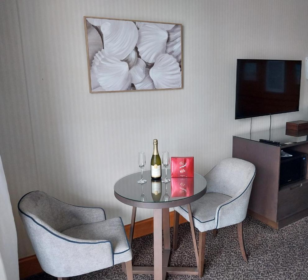 Luxury Privately Owned Ocean View Studio Apartments At O4Ks Gold Tower Gold Coast Ngoại thất bức ảnh